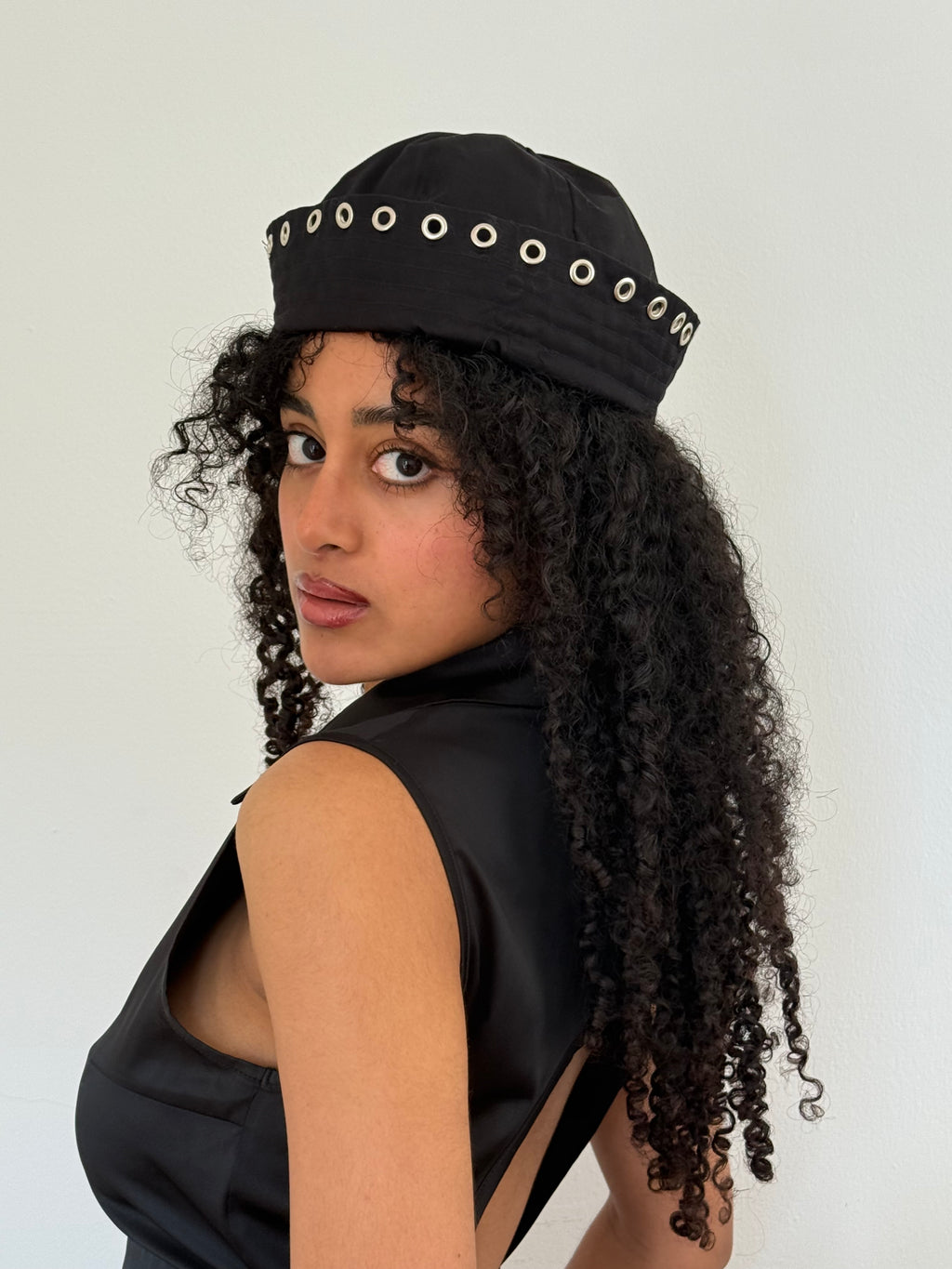 Sailor hat eyelets